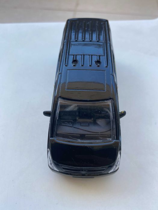 Miniatura de Carro Van em Metal - Preto e Amarelo - 10 cm