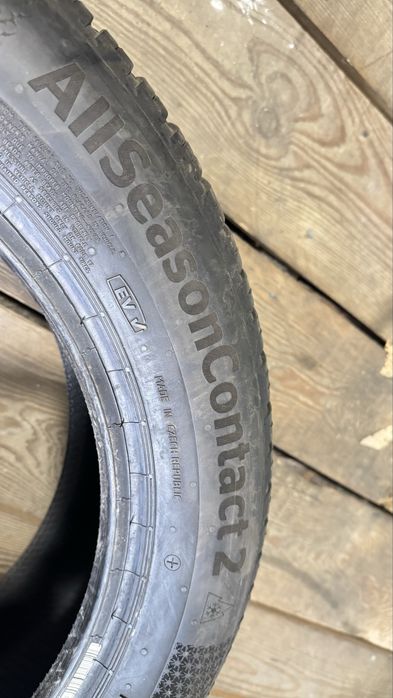 Резина 215/55 r17 Continental AllSeasonContact2 комплект
