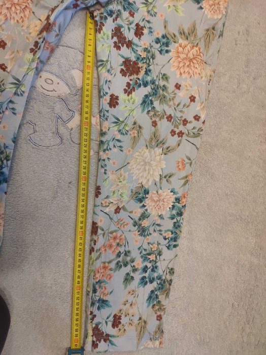 Letnie kolorowe spodnie Orsay 36