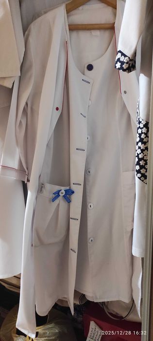 Медичні халати. Б/в