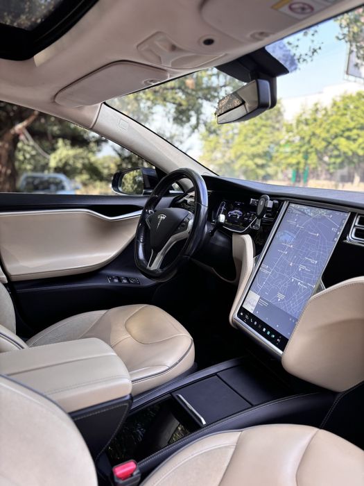Tesla model S 85 європа