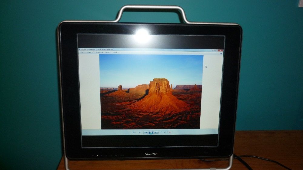 Monitor do komputera PC Shuttle 17"