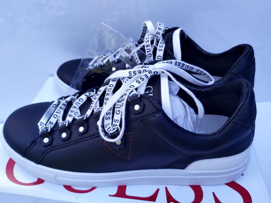 NOWE sneakersy GUESS czarne trampki półbuty 42