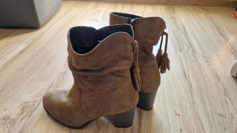 Kozaki botki Lasocki r.36