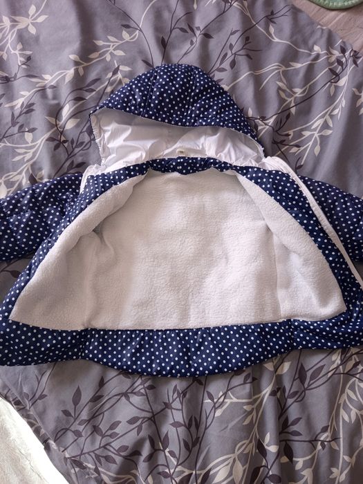 Куртка весняна для дівчинки 98р.