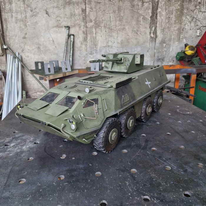 Бтр 4 буцефал в маштабі 1:10 ручна робота