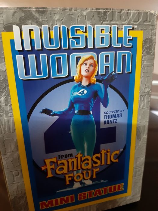 Figura marvel fantastic four bowen design