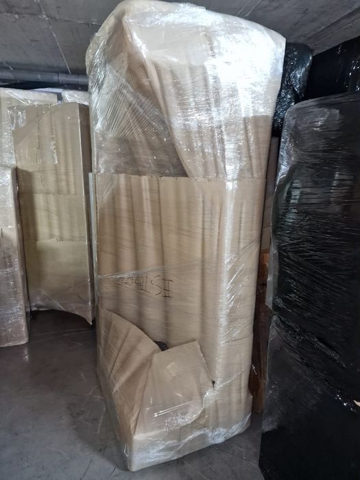 Ao melhor preço: 2 sofás de pele sintética castanho escuro