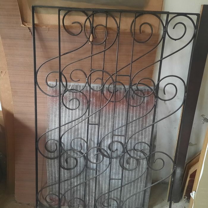 Решітки на вікна нові