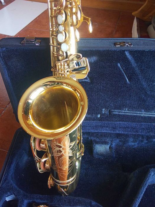Saxofone Yamaha Yas-62