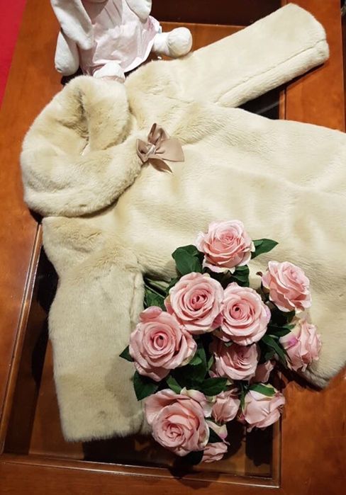 Casaco de marca  menina tamanho 3 anos