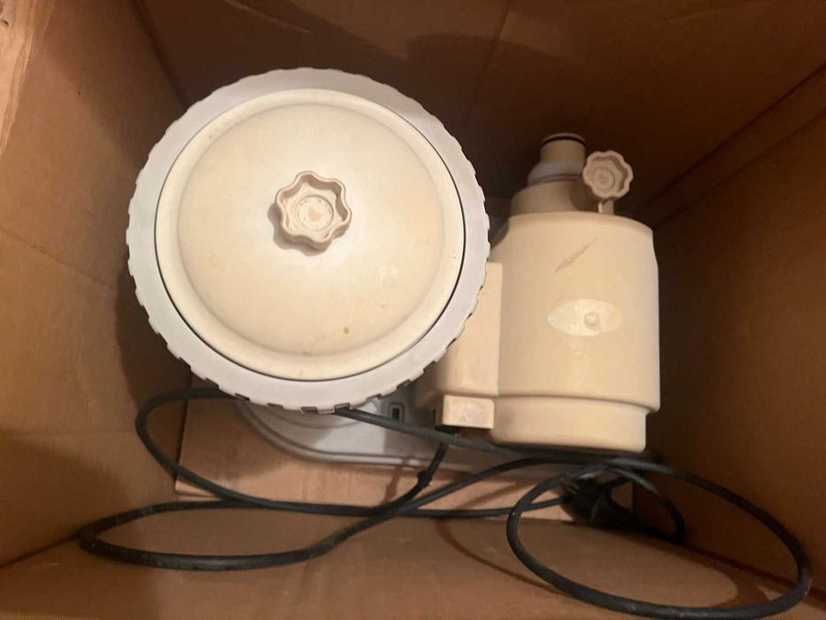 Intex каркасный бассейн 549 x 132 см Ultra Frame Pool б/у самовывоз