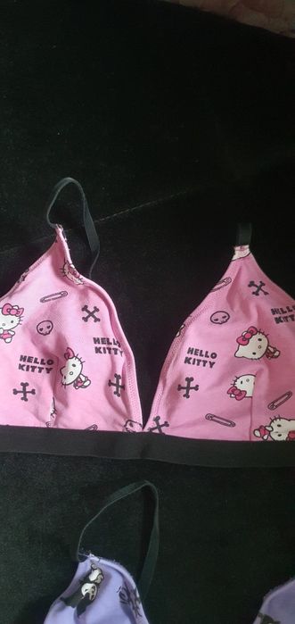 2x Biustonosz Hello Kitty Cropp