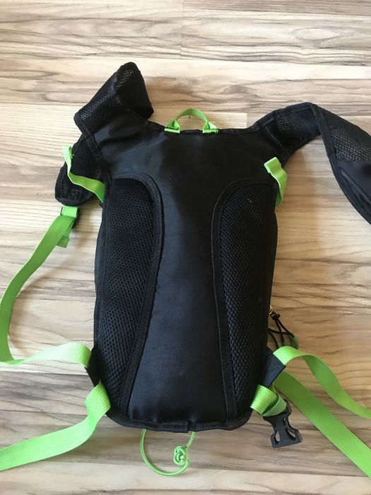 Plecak biegowy do trailu lub na rower.