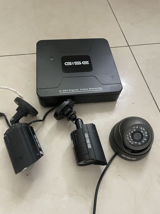 Rejstrator + 3 kamery