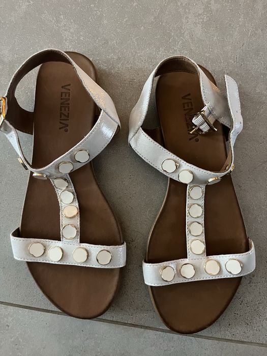 Venezia - nowe sanadly rozkiar 38