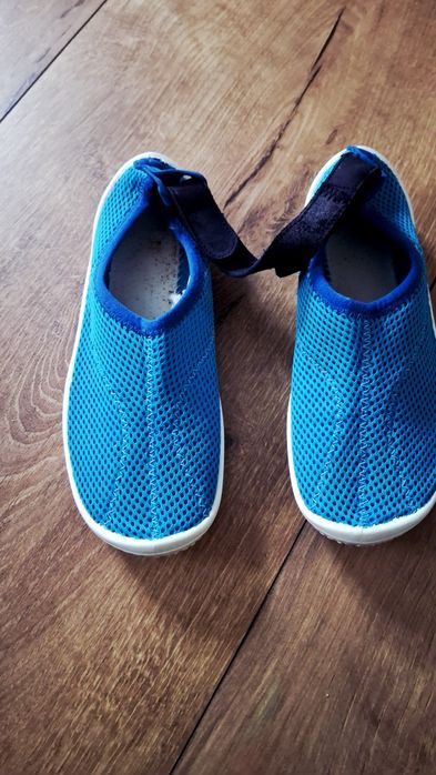 Buty do wody,    na kamienie