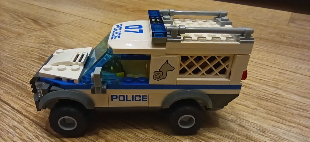 Klocki Lego City 60048 Oddział Policyjny z psem
