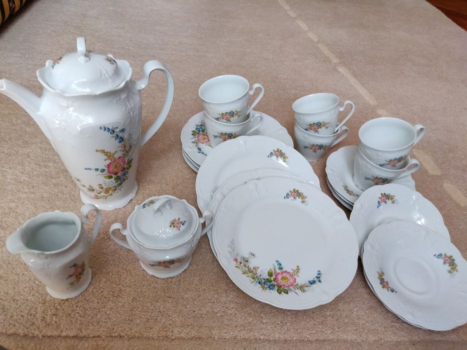 Сервиз кофейный на шесть персон не пользованый