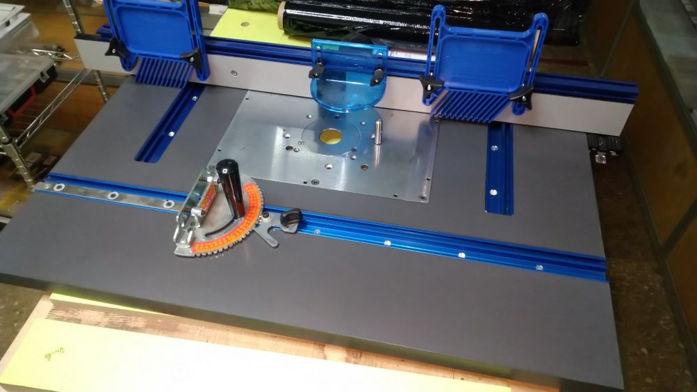 Фрезерный стол с пластиной для фрезера смт7е макита 2300/01