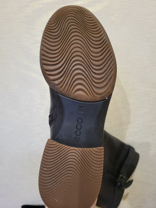 Жіночі осінні чоботи