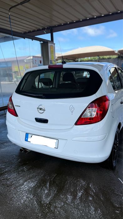 Opel Corsa 1.2 gasolina (2013)