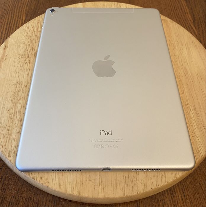 MLQ42LL/A iPad Pro 9,7 дюймов 128GB Wi-FI+Cellular Silver Model A1674