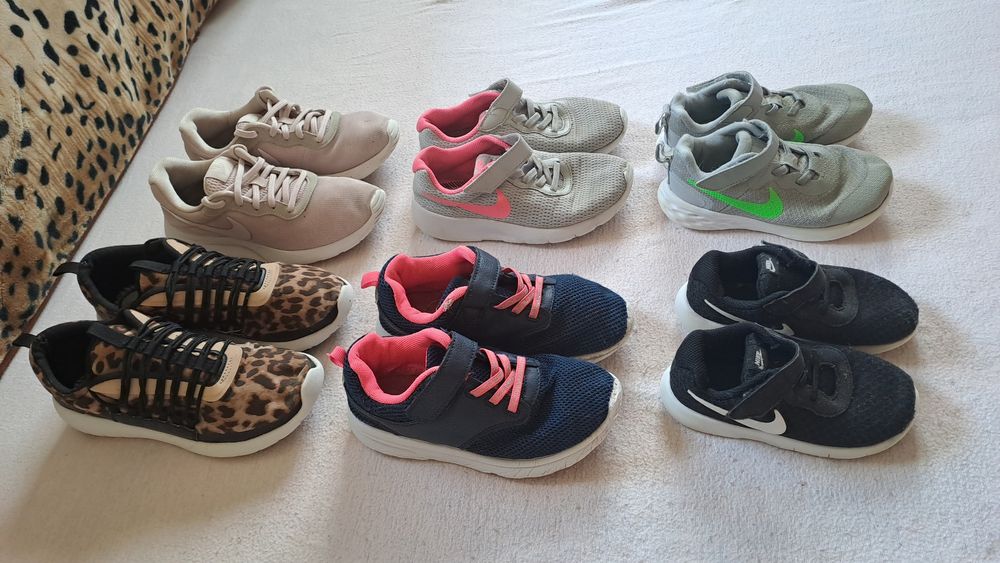 Тканеві кросівки Nike