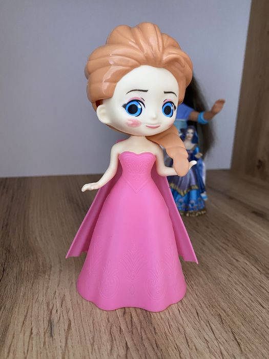 Лялька Ельза із серії розбірних фігурок Disney Princess