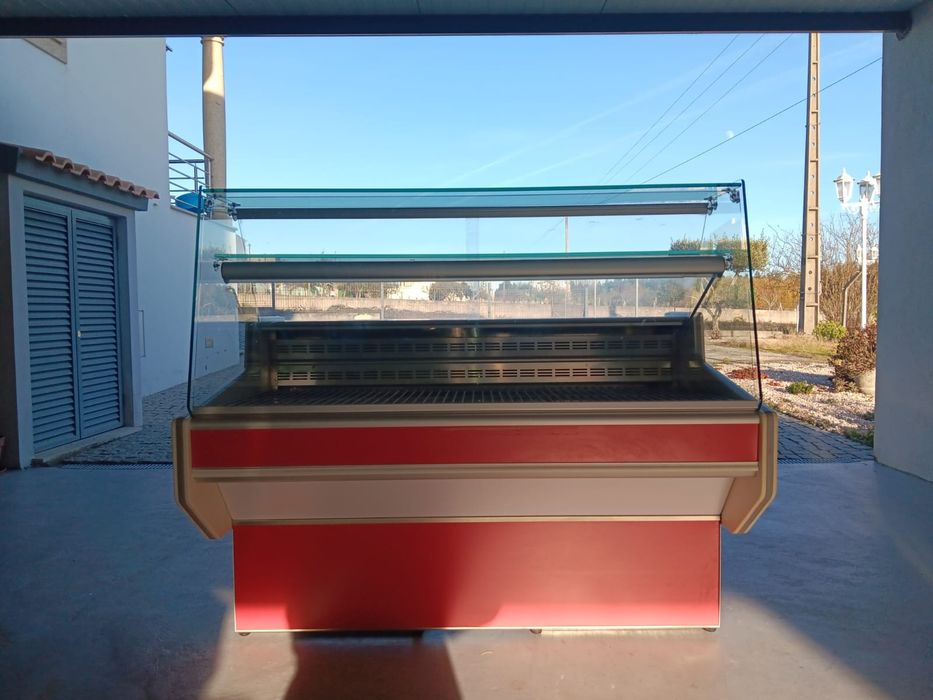 Vitrina refrigerada de charcutaria 1,5 m