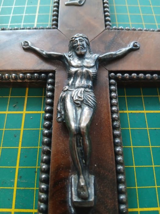 Crucifixo antigo