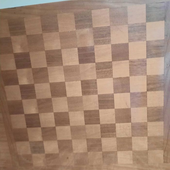 Mesa de Jogo em madeira e carrinho apoio