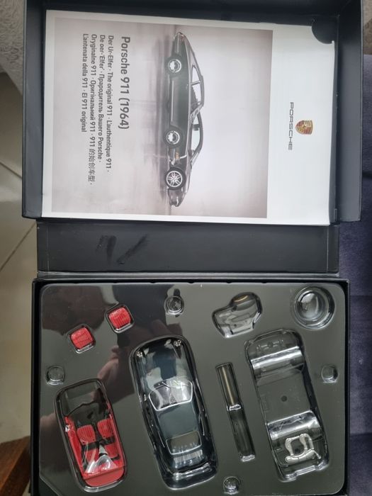 Збірна модель автомобіля Porsche 911- 1964 маштаб 1:43
-3q0816803e