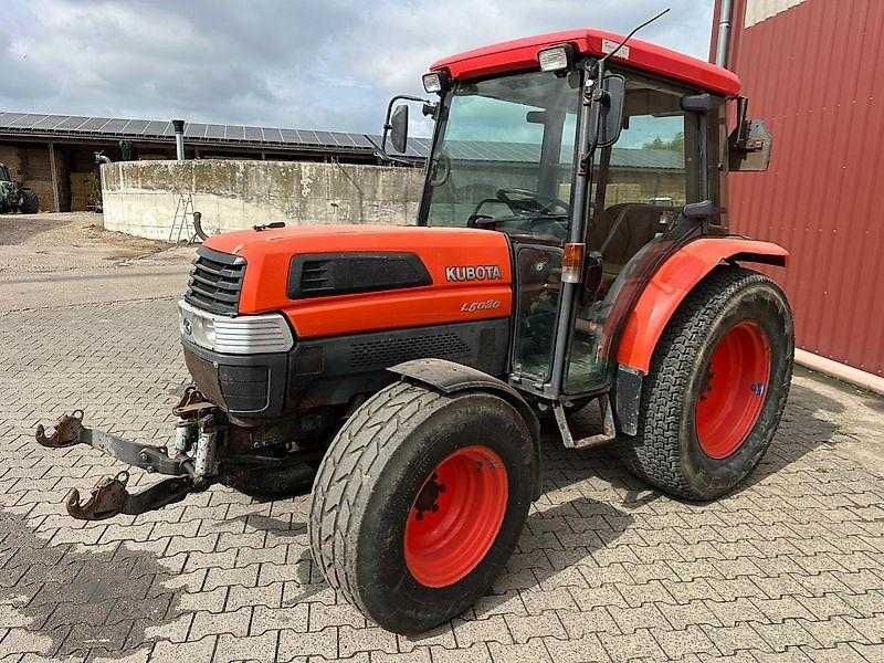 Ciągnik 53km Kubota L5030 sadowniczy sadownik