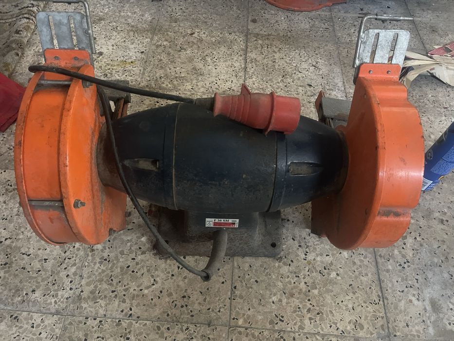 Esmeril trifasico duplo Felisatti