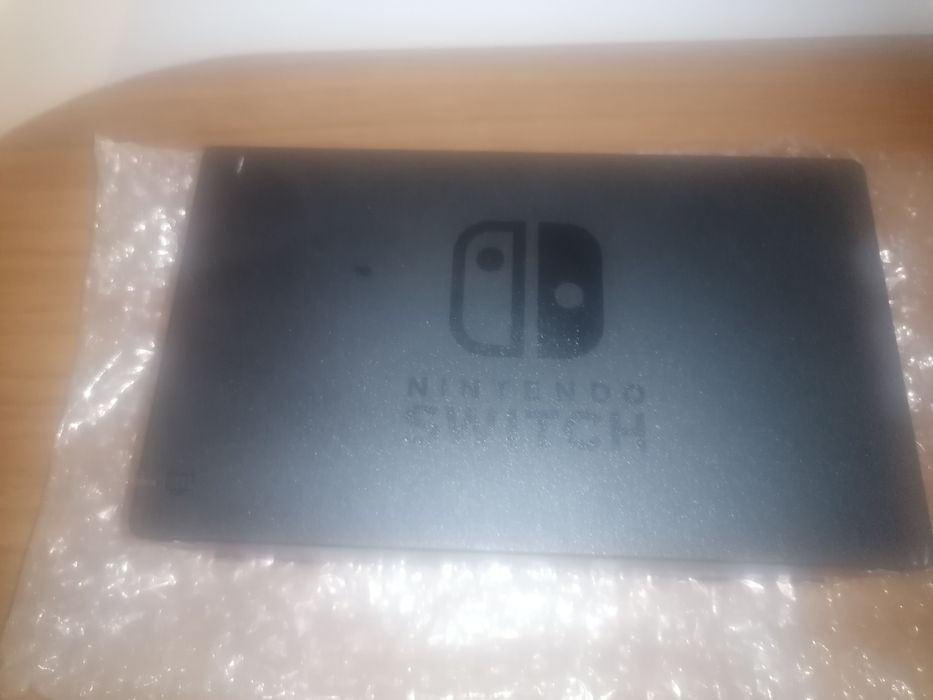 Nintendo Switch V2 preta em muito boas condições