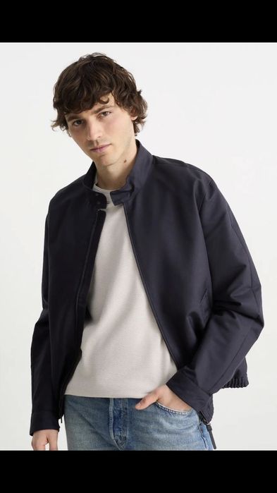 Куртка Ветровка C&A  мужская( M-L)