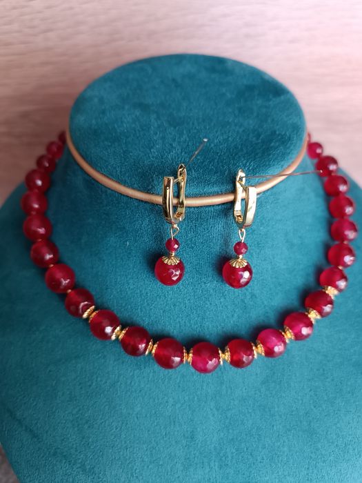 Однорядне намисто з натурального каменю