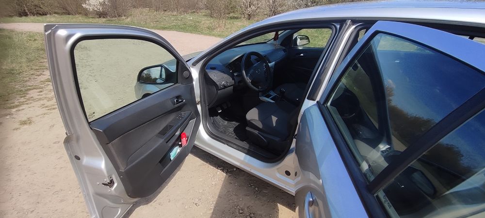 Продається Opel astra h 1.4 бензин