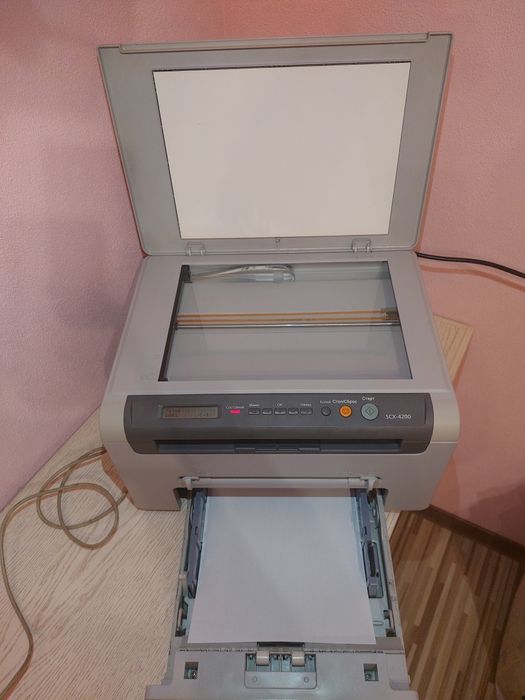 Продам мфу Samsung 4200 , 3 в 1