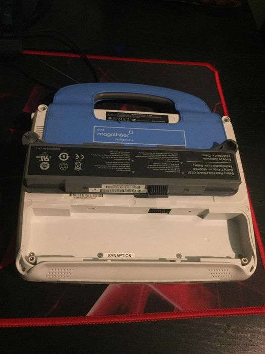 Vendo portátil Magalhães  1 sem carregador