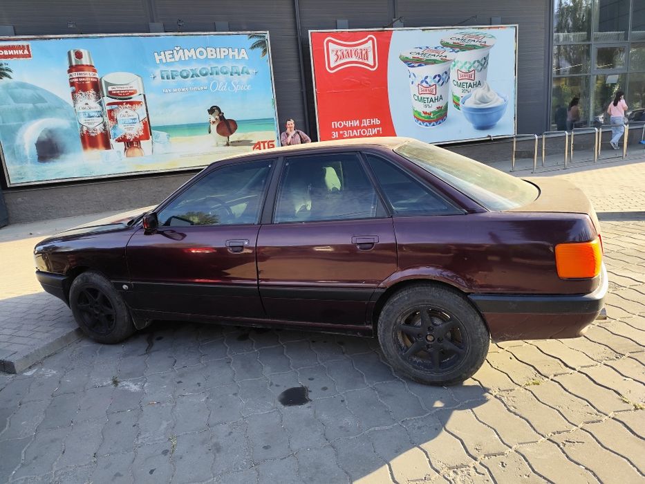 Продам машину АУДИ 80  СРОЧНО(+  небольшой торг )