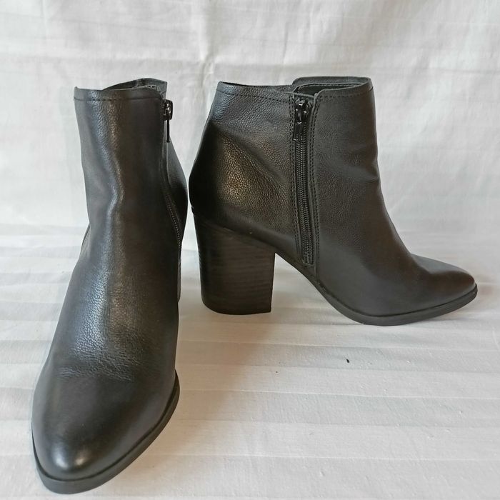 Steve Madden roz. 39 - dł. wkł. 26 cm- skóra- stan bdb