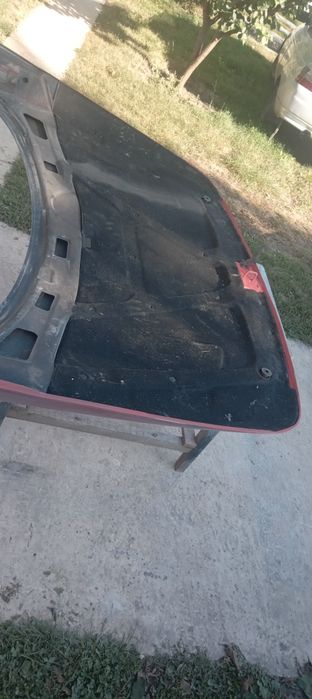 Капот ваз 2110 .