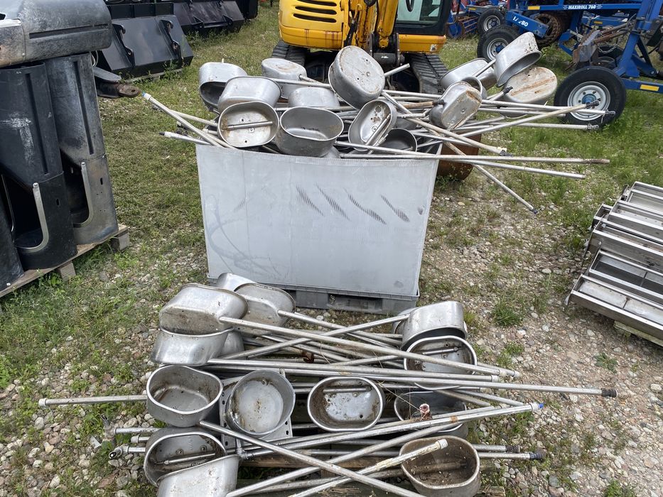 Poidło TUCZNIK - duża miska DRINK-O-MAT z rurką - 200szt