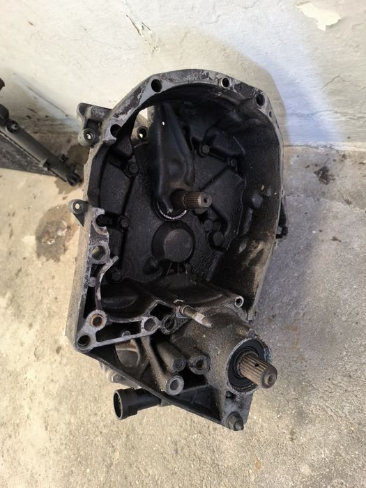 Caixa de velocidades renault clio