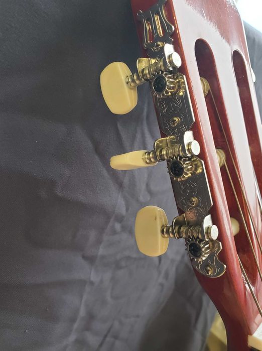 классическая гитара мягкие нейлоновые струны светлая глянцевая