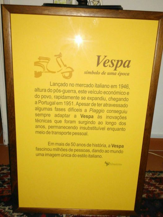 Vespa gravura moldura