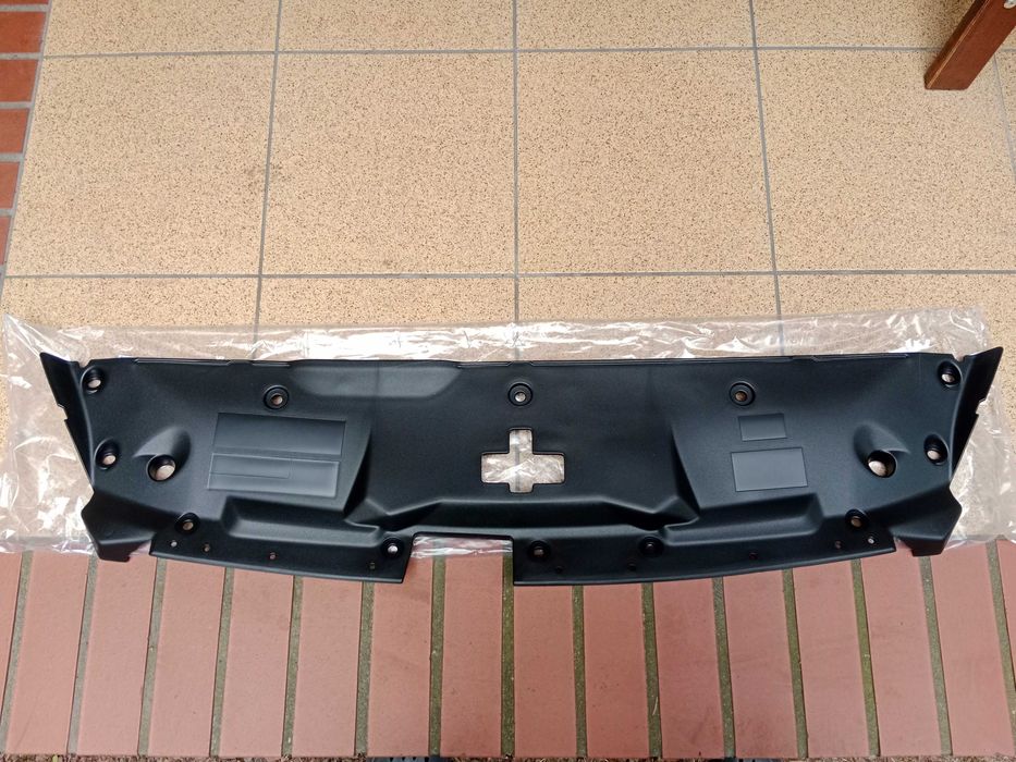 PEUGEOT 508  nakładka pasa przedniego osłona pasa górna NOWE OE