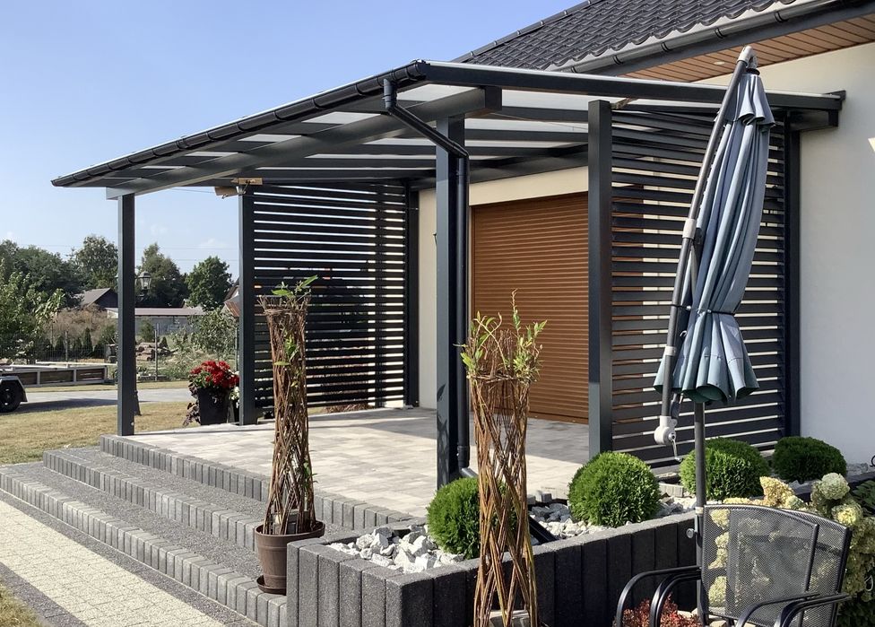 Zadaszenie tarasu, wiata garażowa, pergola, zabudowa szklana.